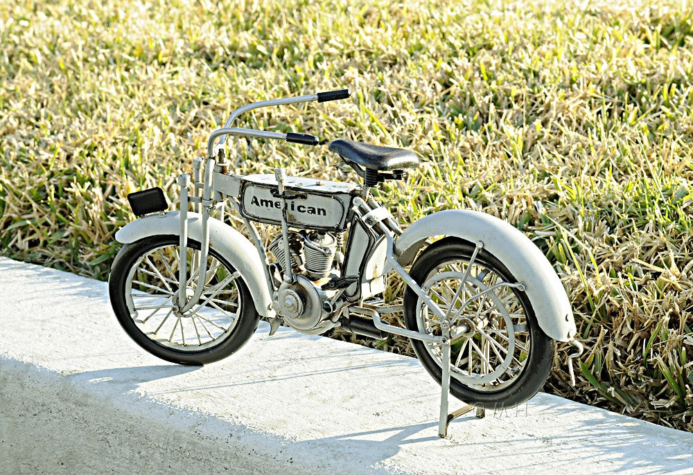 6" White Metal Hand Painted Model Motorcycle Tabletop Sculpture-6