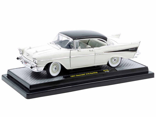 1957 Chevrolet 210 Hardtop White with a Black Top and White and Black Interior Limited Edition to 6650 pieces Worldwide 1/24 Diecast Model Car by M2 Machines-0
