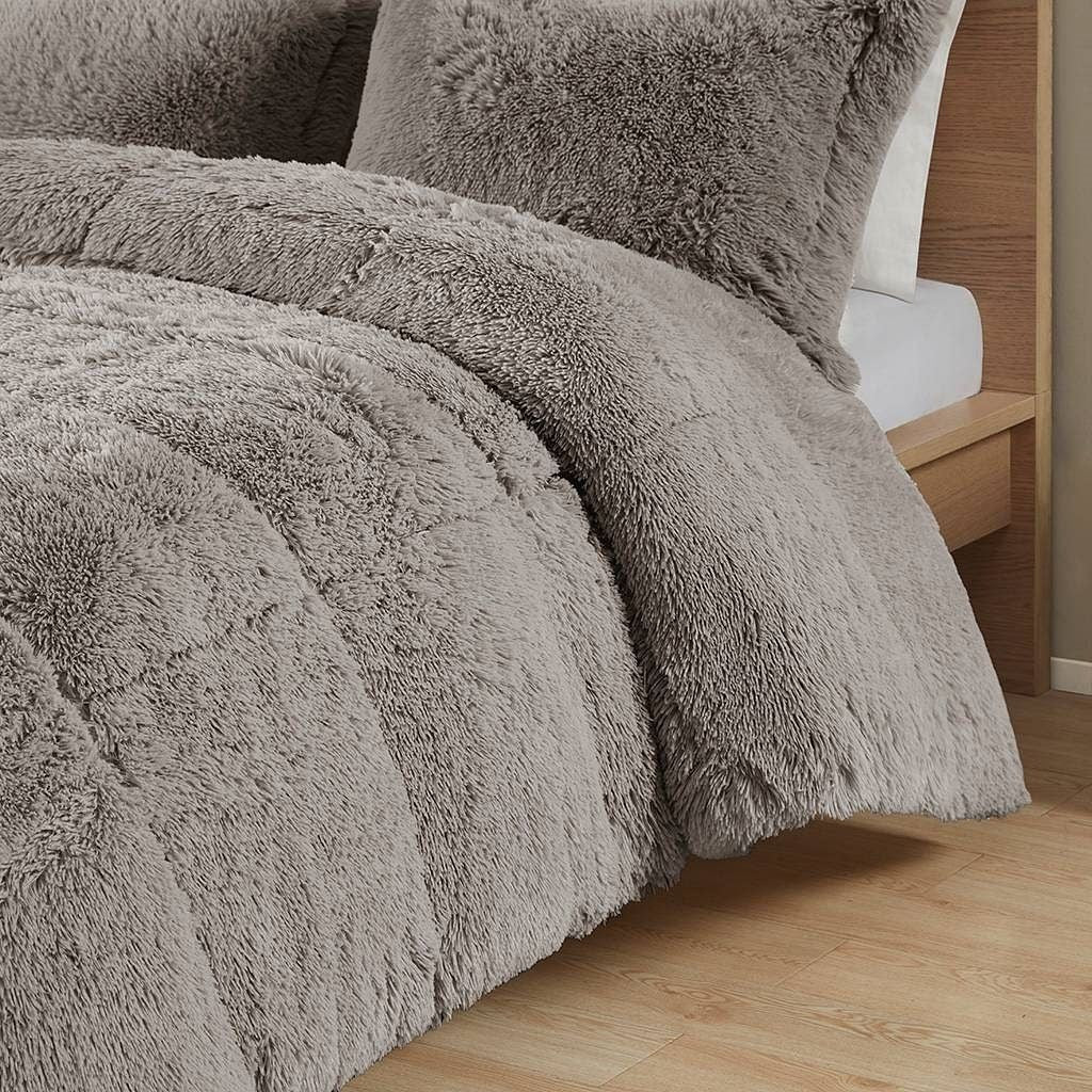 Twin/Twin XL Grey Soft Sherpa Faux Fur 2-Piece Comforter Set with Pillow Shams-2