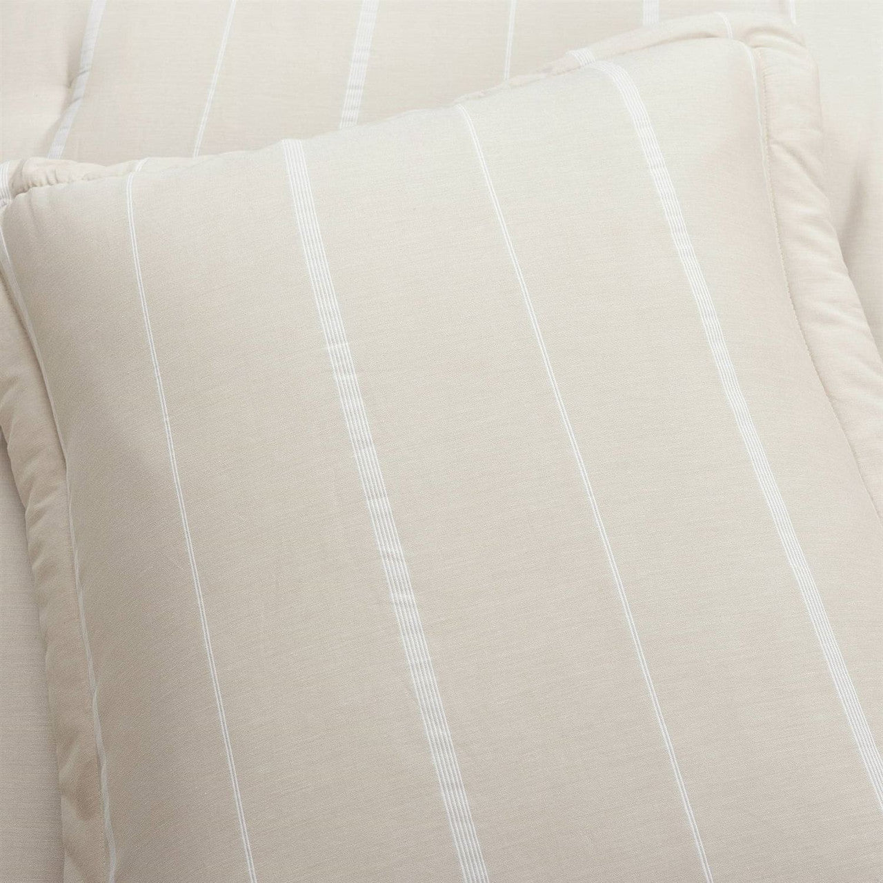 King/California King Beige Off-White Stripe Lightweight 3-Piece Comforter Set-1