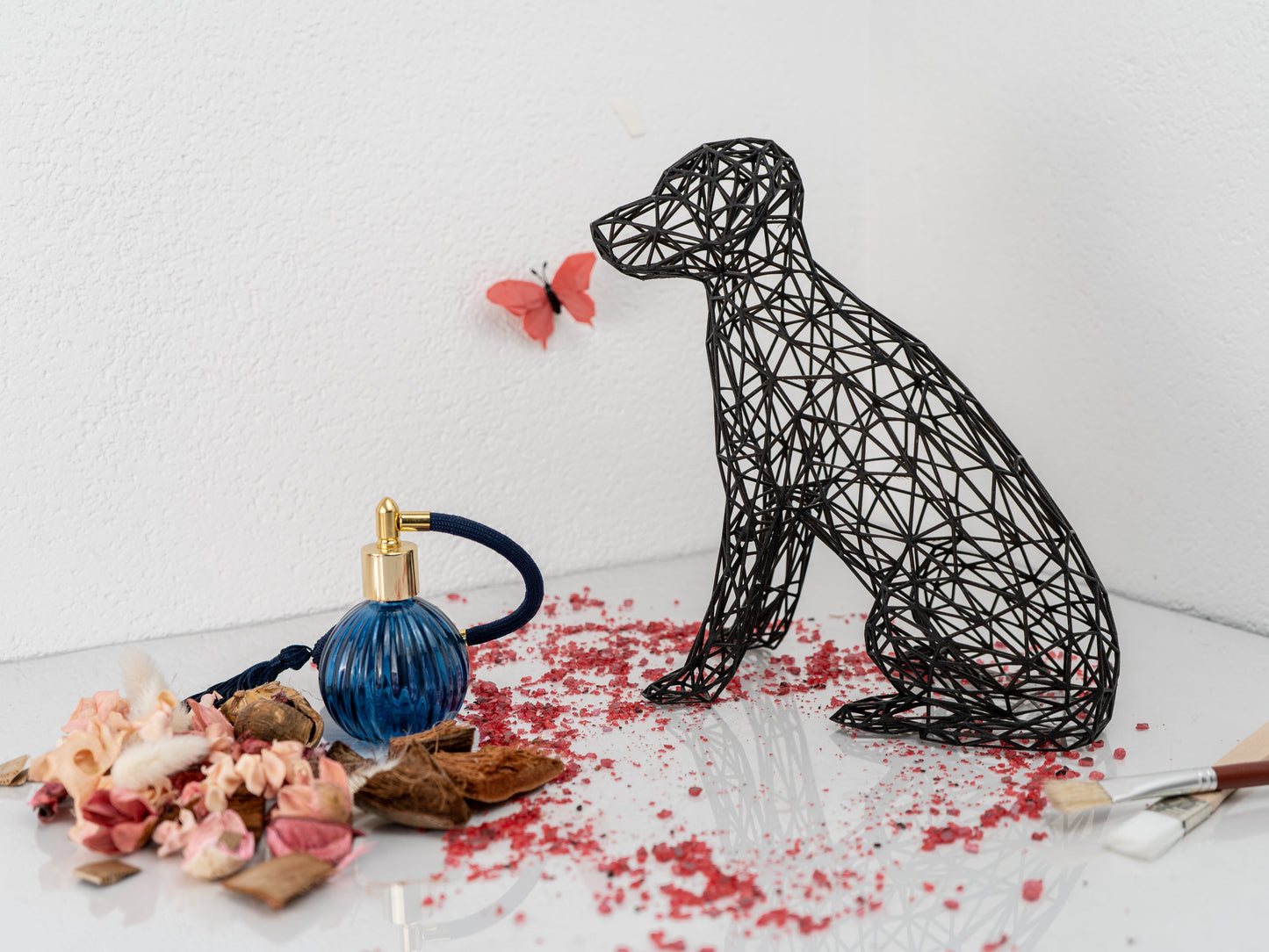 Elegant Labrador Wire Art Sculpture – Modern Decor in Black or White-1
