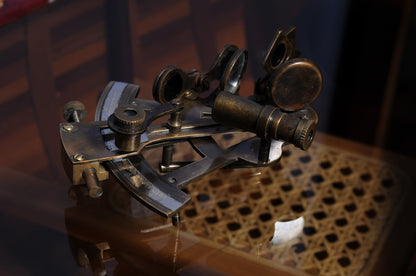 4" X 4.5" X 2.5" Nautical Sextant In Wood Box  Medium-5