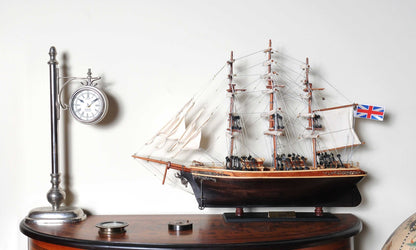 17" Brown Wood and Metal Hand Painted Cutty Sark Model Boat Tabletop Sculpture-5