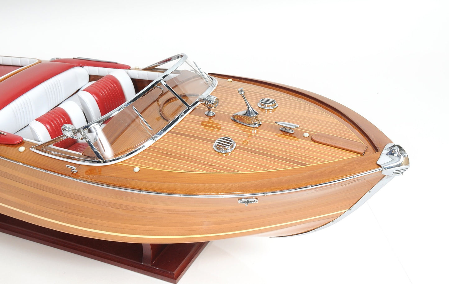 Riva Aqurama Speedboat Model Exclusive Edition-8