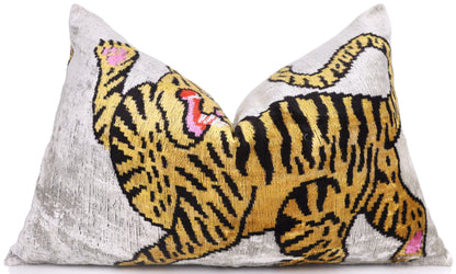 Handmade Tiger Design Velvet Lumbar Pillow 16x24 – Bold Artisan Statement Cushion-4