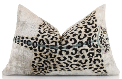 Luxury Leopard Print Silk Velvet Throw Pillow 16x24 – Handmade Animal Motif Lumbar Cushion-0