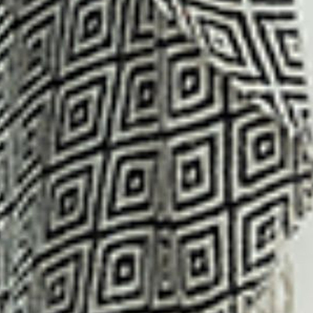 50" X 60" Black And White Cotton Chevron Throw Blanket with Tassels-6