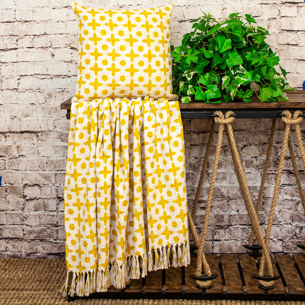 18" Yellow and White Geometric Cotton Throw Pillow-6