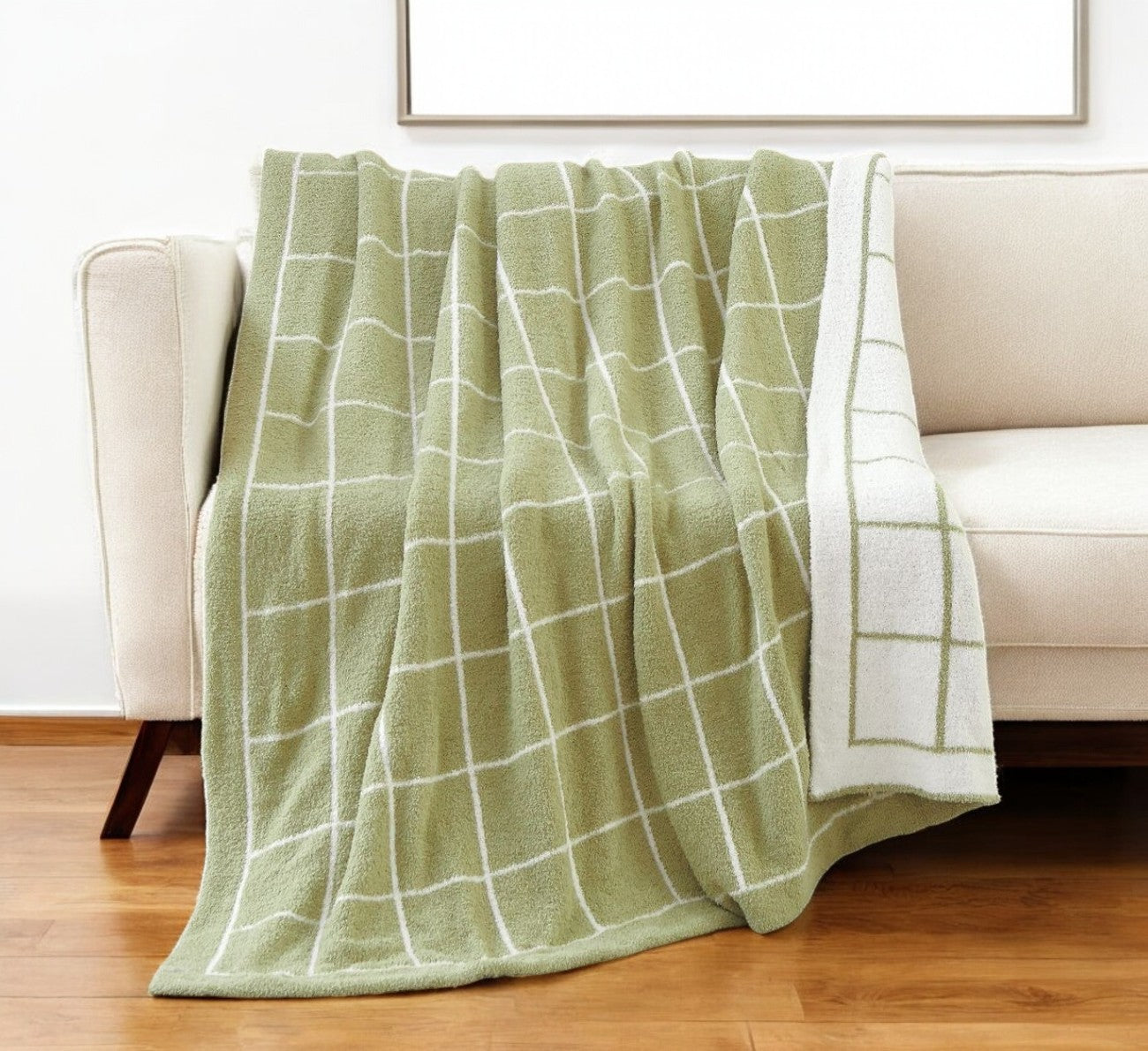 50" X 60" Green and White Fleece Knitted Geometric Plush Throw Blanket-1