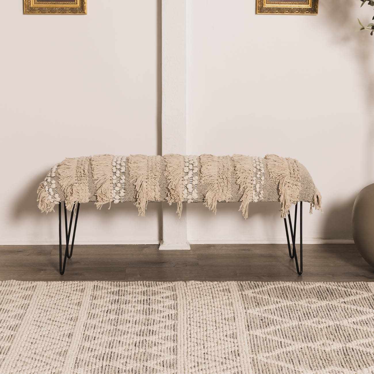 Saundatti Bench-1
