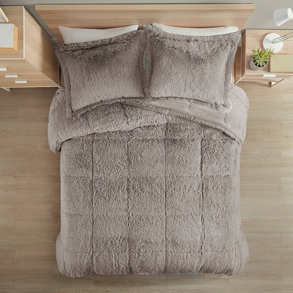 Full/Queen Grey Soft Sherpa Faux Fur 3-Piece Comforter Set with Pillow Shams-2