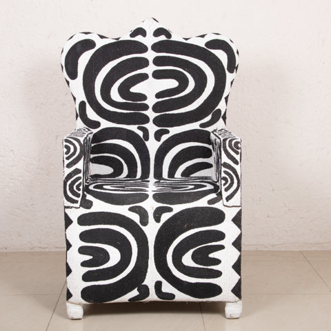 Yoruba Beaded Arm Chair Set of 2 | Black & White Crown Tip High Back-1