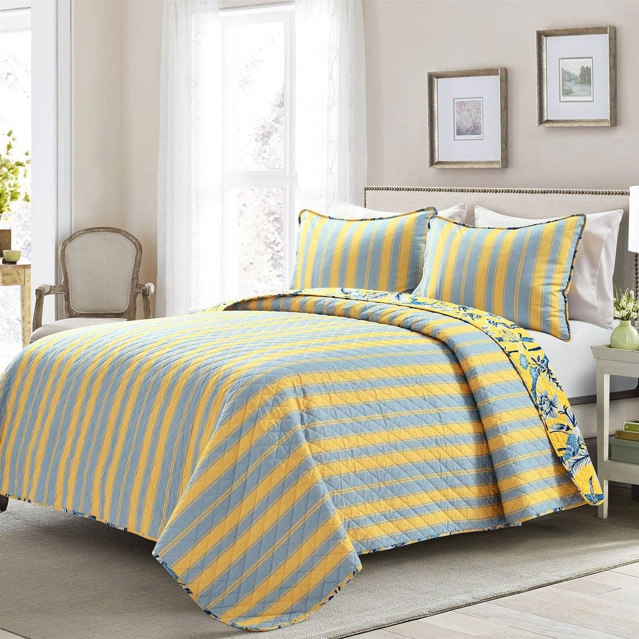 King Size Lightweight Peacocks Polyester Quilt Set Yellow Blue-1