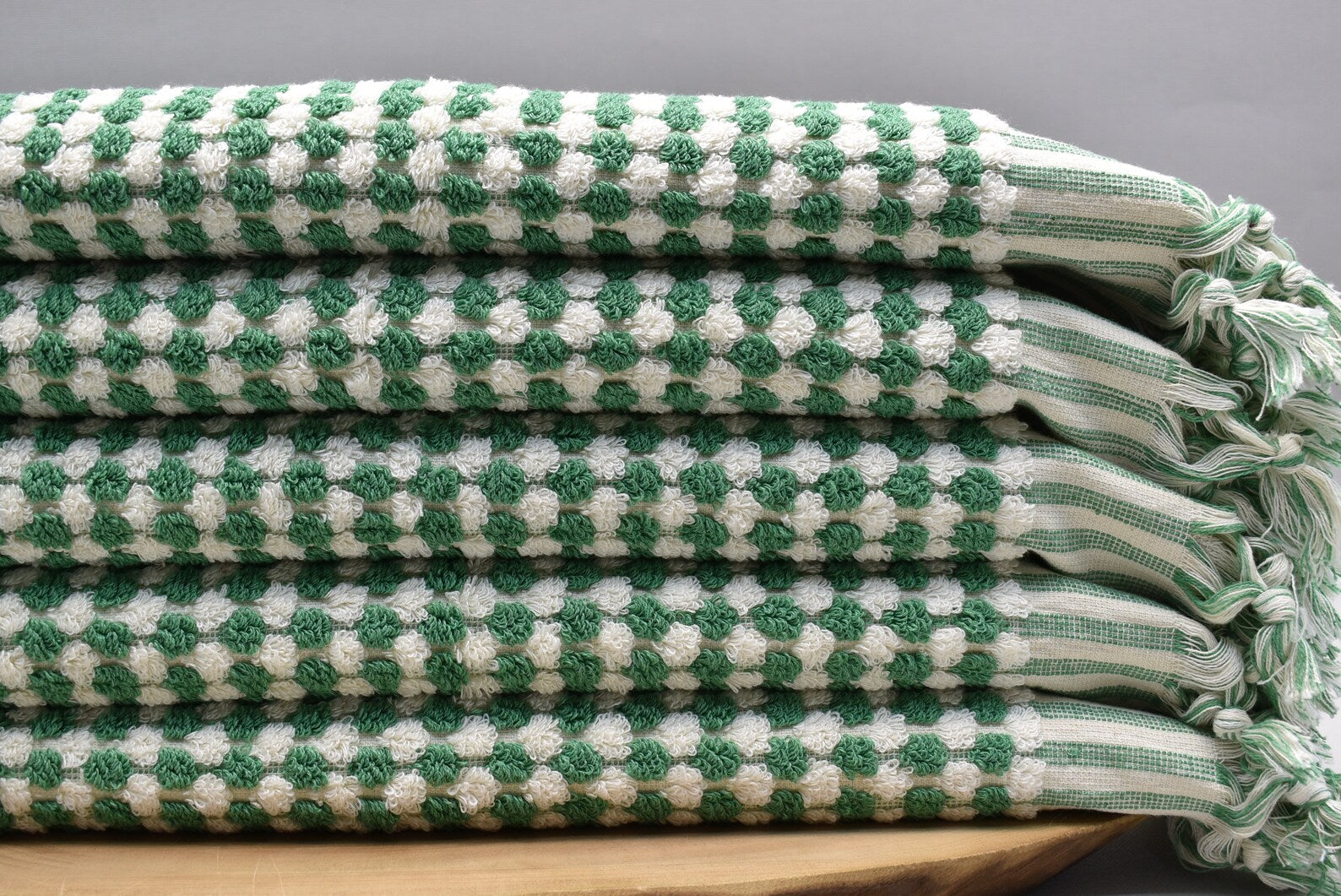 BUBBLE GREEN TERRY HAND TOWEL-1