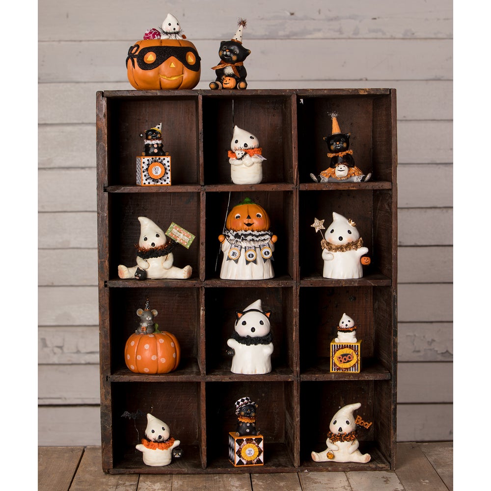 Top Hat Kitty on Block by Bethany Lowe Designs-4